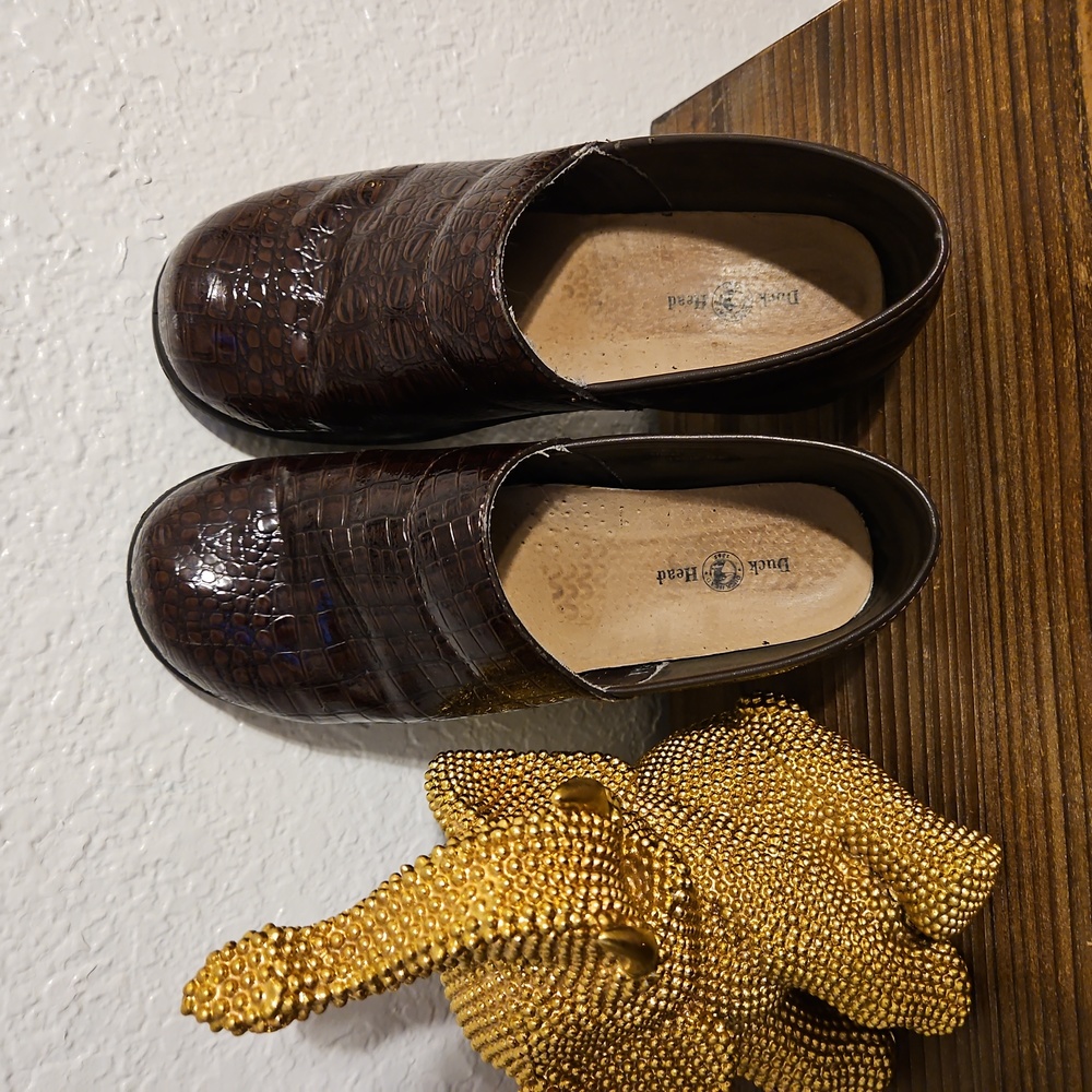 Duck Head Becky Clogs Womens Size 10W Brown Croc Nursing Work Mules Shoes